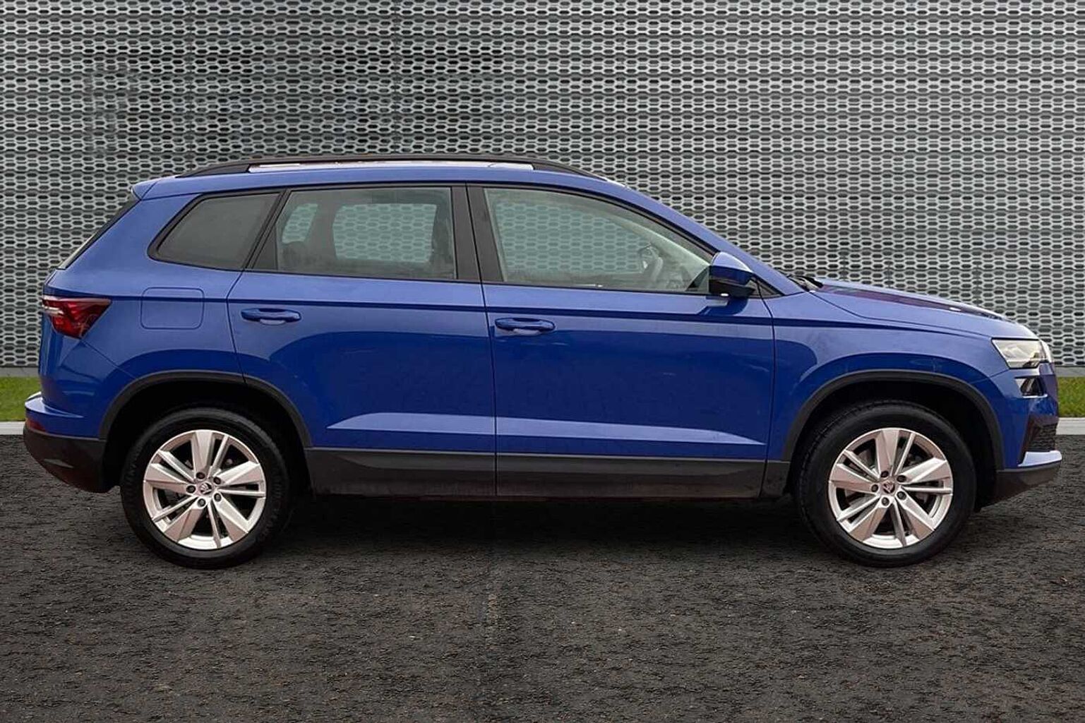 SKODA Karoq SUV 1.5 TSI (150ps) SE Drive ACT