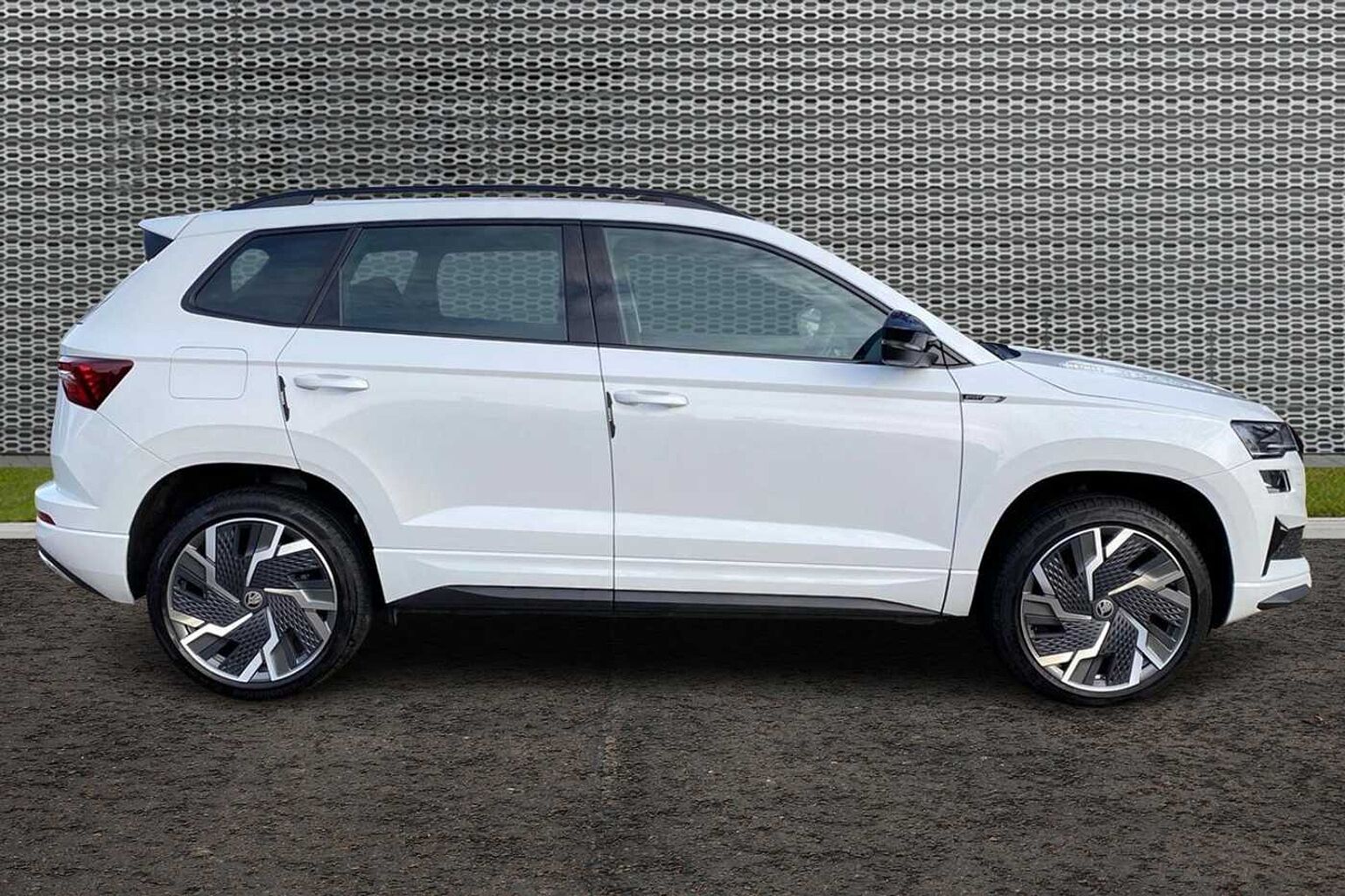 SKODA Karoq SUV 2.0 TSI (190ps) 4X4 SportLine DSG