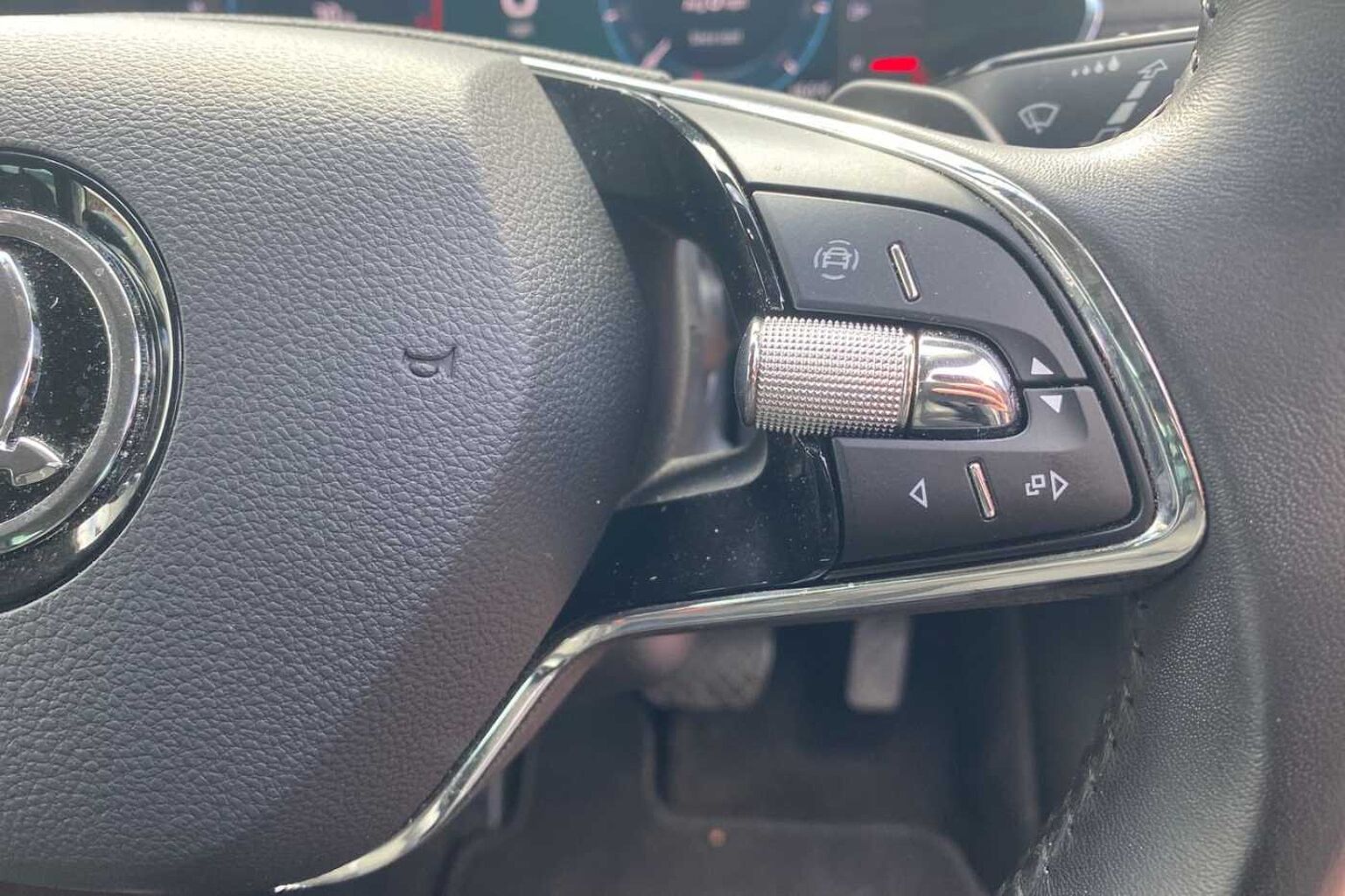 SKODA OCTAVIA Hatchback SE L