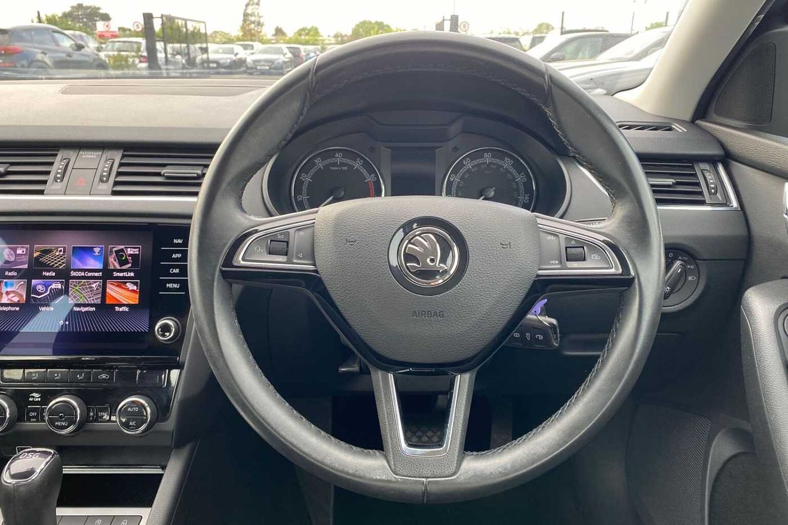SKODA Octavia Hatchback 1.5 TSI SE Drive ACT (150ps) DSG